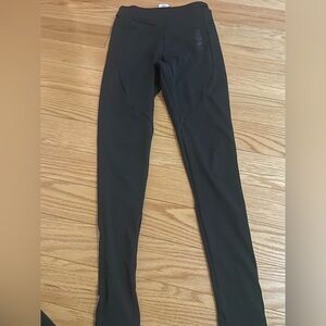 Black gym shark leggings